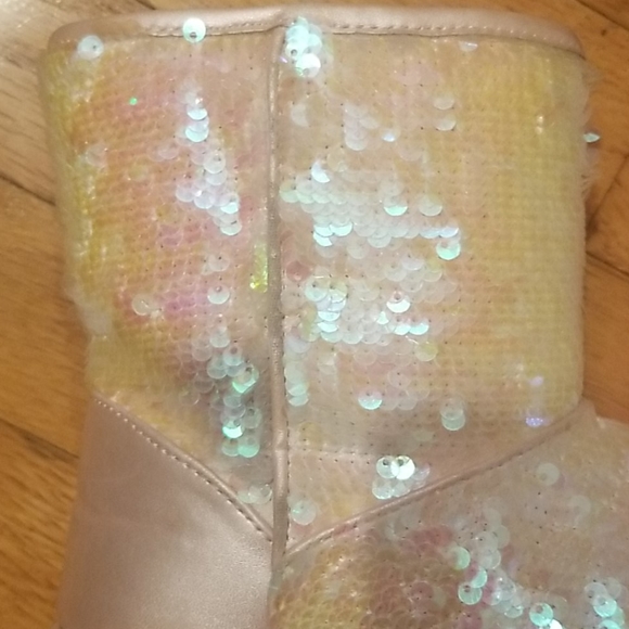 Children's Place Pink Irridescent Sequined Boots - Picture 8 of 12